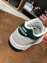 Load image into Gallery viewer, New Balance 480 White/green
