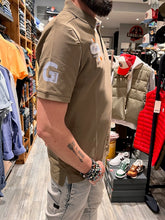 Load image into Gallery viewer, Polo GULF bold olive
