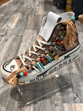 Charger l'image dans la galerie, Sneakers Nanku perles beige
